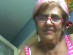 Granny, 60 yo, shows herself on webcam! Amateur!
